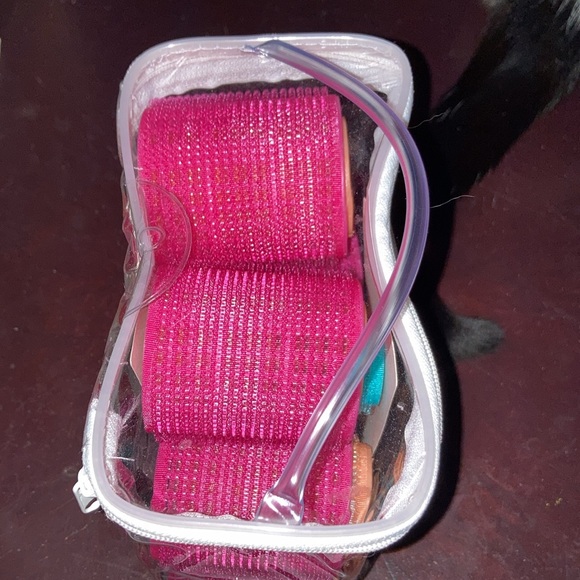 Conair Voluminous Curls smooth and lift - Picture 3 of 3